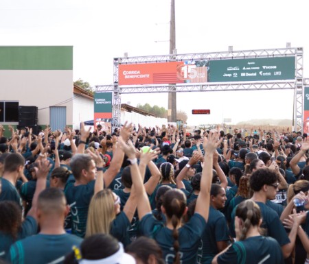 Flora reúne mais de 1500 pessoas em Corrida Beneficente